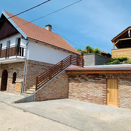 Ubytovani U Lisaka Foxe Villa Bulhary Luaran gambar