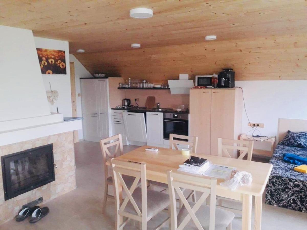Ubytovani U Lisaka Foxe Villa Bulhary Luaran gambar